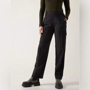 Athleta Vienna Cargo Pant Women’s Size 14 Black